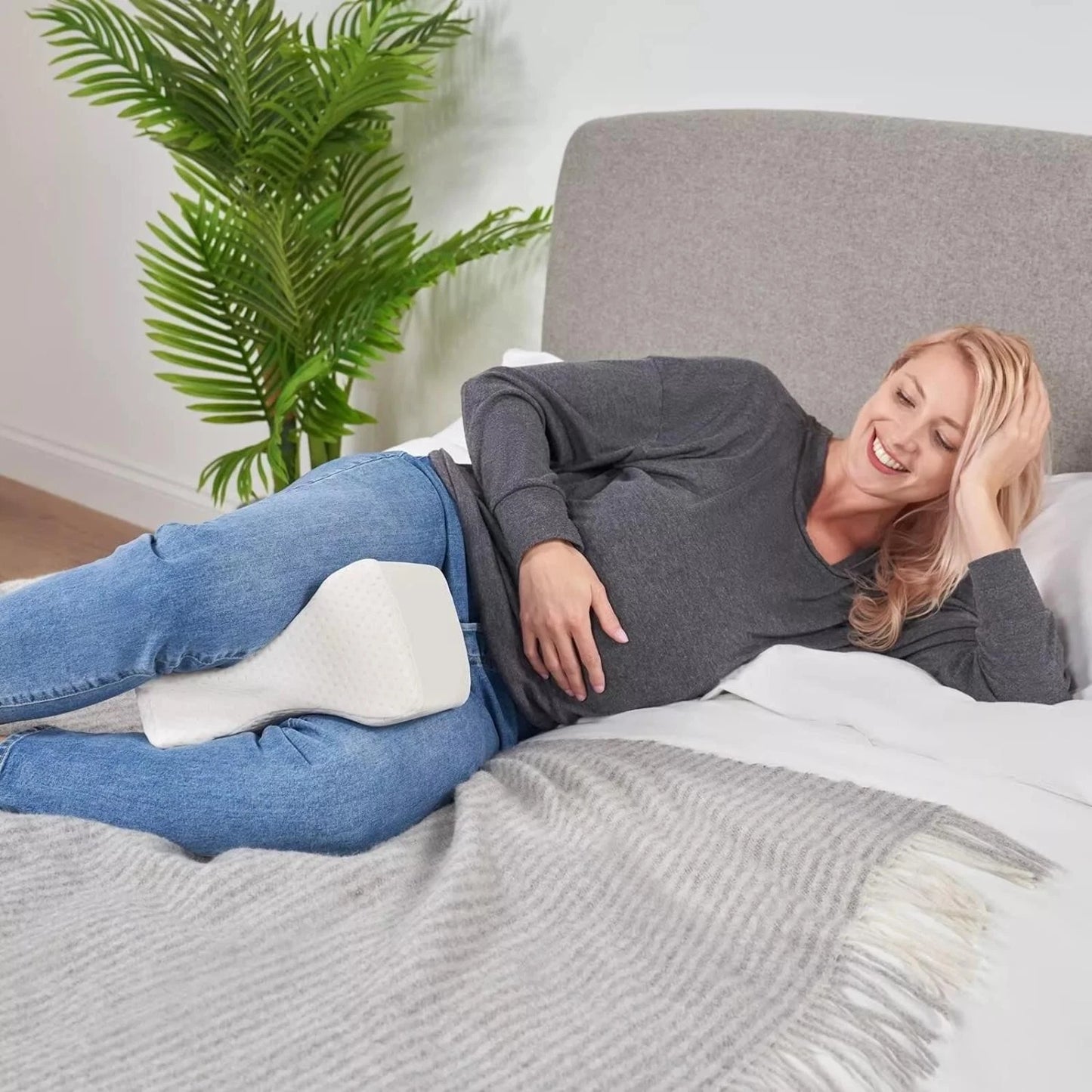 Knee Pillow for Side Sleepers - Leg Support Cushion - Back Pain Relief